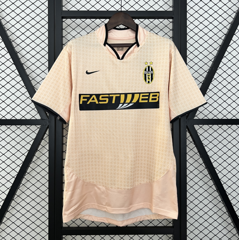 Retro Juventus 03/04 Third Away Jersey